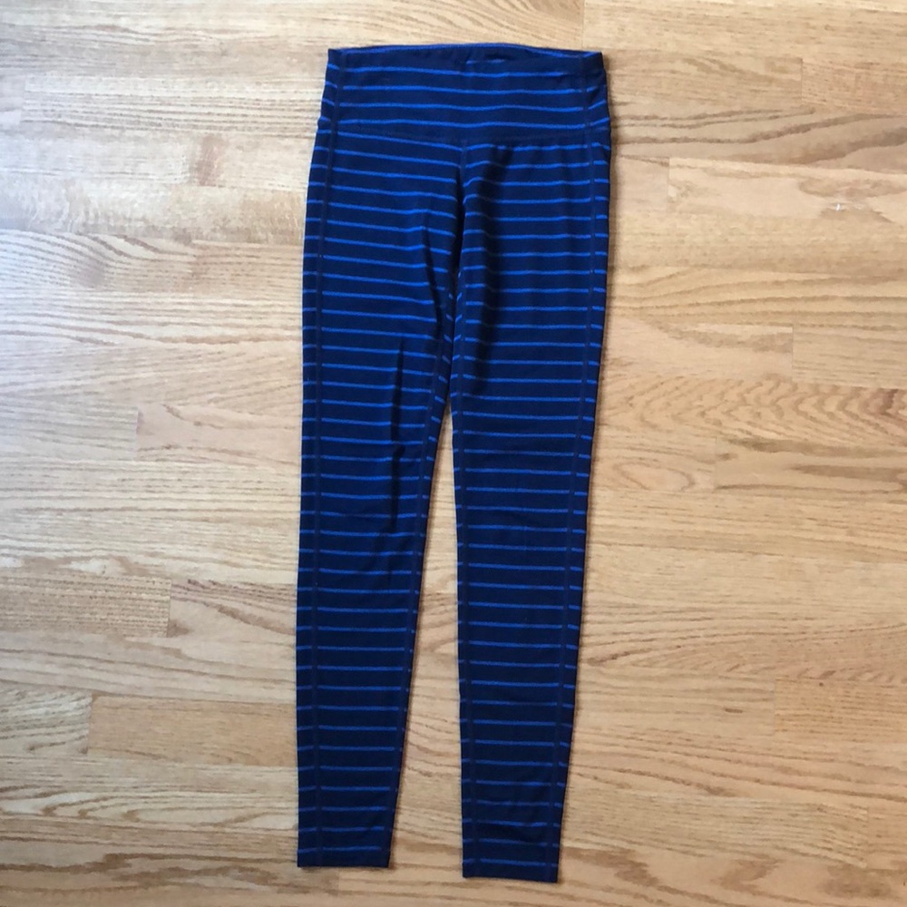 Athleta Salutation Tight leggings